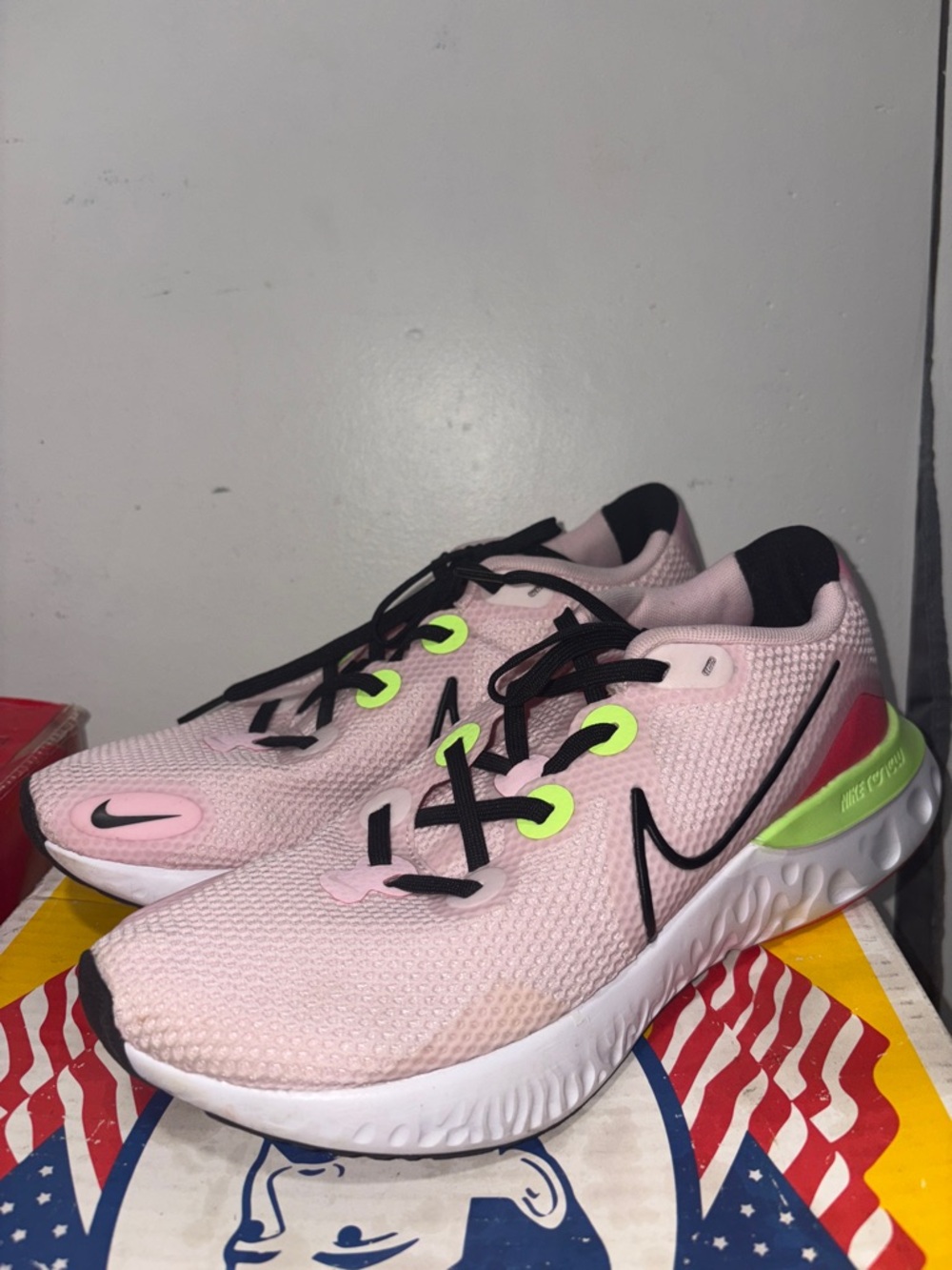 Women’s Nike Pink Mesh Running Sneakers size 10
